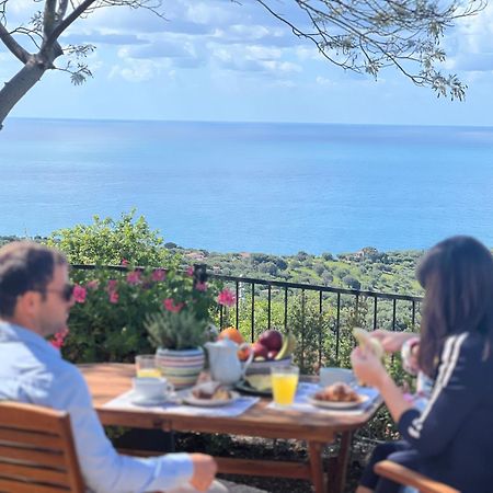 Villa Russo Casa Vacanze マリーナ・ディ・カメロータ エクステリア 写真