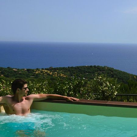 Villa Russo Casa Vacanze マリーナ・ディ・カメロータ エクステリア 写真
