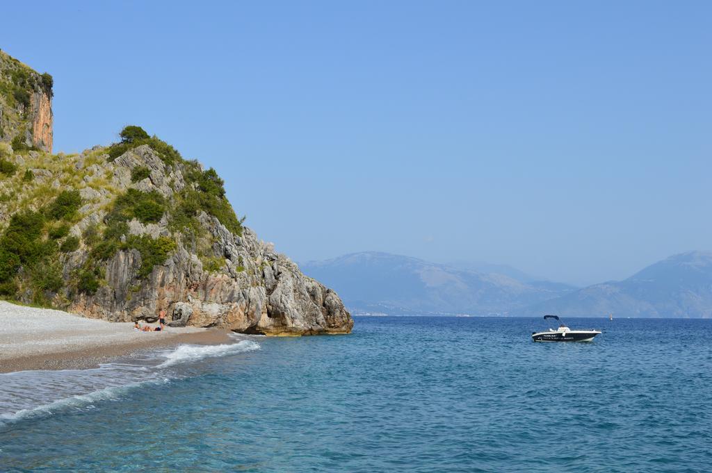 Villa Russo Casa Vacanze マリーナ・ディ・カメロータ エクステリア 写真